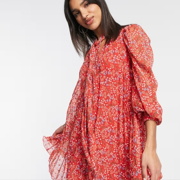 ASOS DESIGN pleated trapeze textured mini dress with neck tie in red floral - Picture 1 of 6